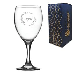 Engraved 12oz Imperial wine glass with wreath design - any Initials